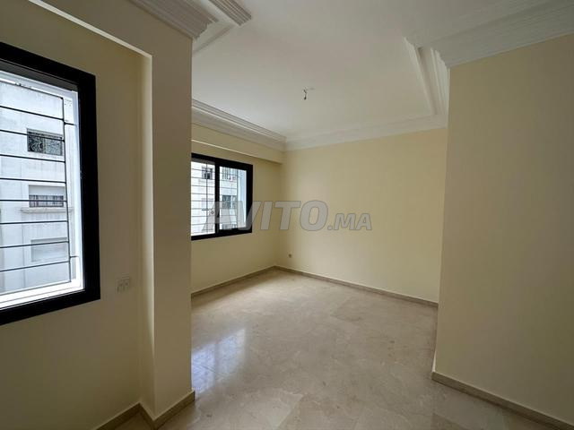 Appartement vide et propre 3 chambres à Racine - 2