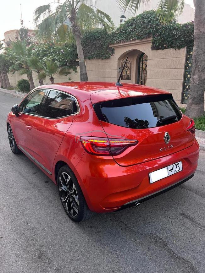 Clio 5 intense en très bon état 
