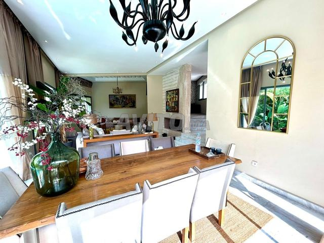 Villa Moderne à Vendre à Dar Bouazza Casablanca