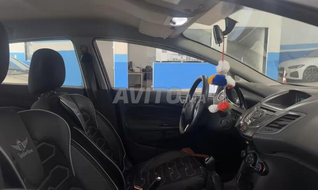 Ford Fiesta - 2