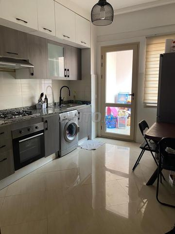 LUXUEUX APPARTEMENT MEUBLÉ À CÔTÉ ÉCOLE IRAKI