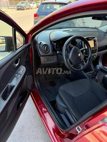 Renault Clio 4 rouge - 2