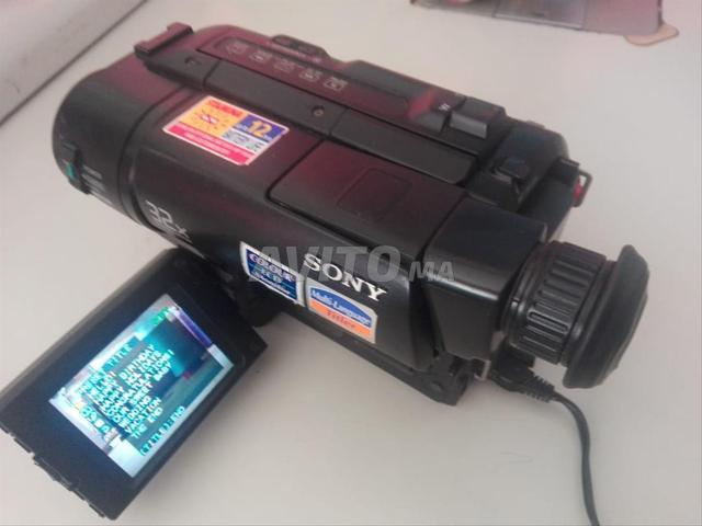 Sony Handycam CCD Pal Video8 - 2