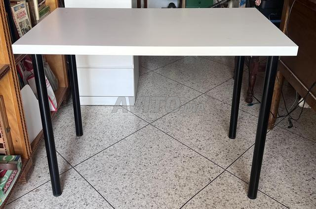 Plateau Linnmon table/bureau