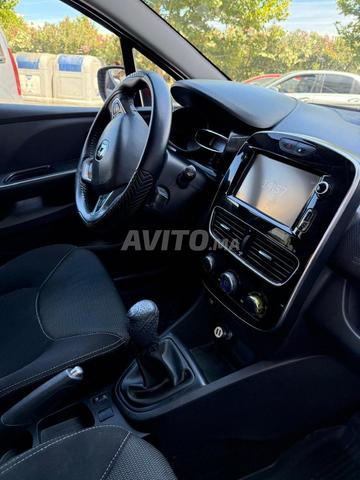 Renault Clio 4 Rouge - 2