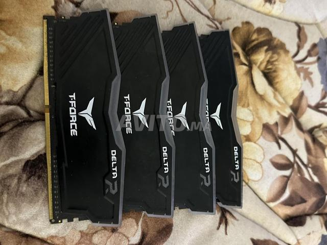 T-Force Delta RGB 32Go (4x8Go) DDR4 3000 MHz