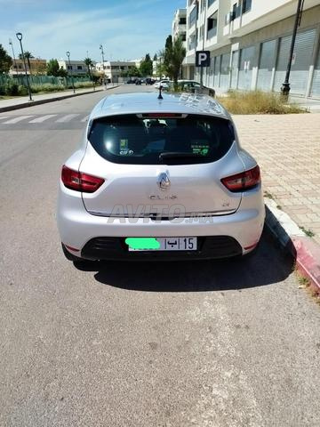 Renault Clio Diesel Manuelle 2016 à Fès - 2