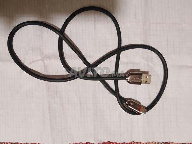 Câble de charge de bonne qualité, j'ai plusieurs types de câbles