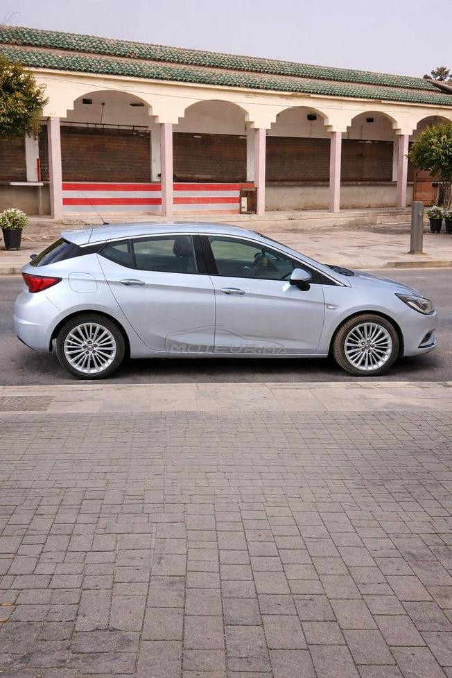 Opel Astra Diesel Manuelle 2016 à Casablanca