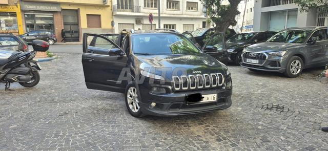 Jeep Cherokee Diesel Manuelle 2015 à Casablanca