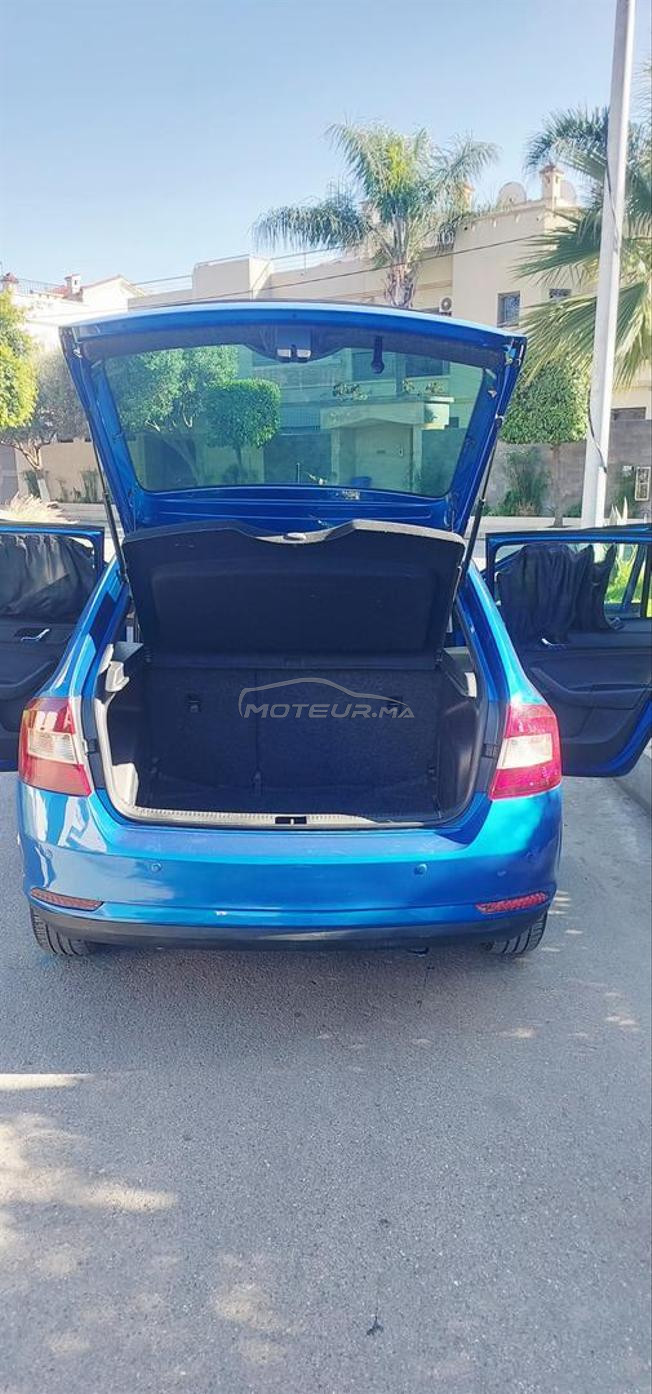 skoda spaceback bleu à vendre 