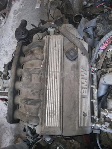 Moteur BMW 523 injection de 2002 de France