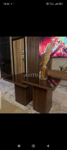 طاولات ثلاثية للاستفسار رسالة عبر الواتساب