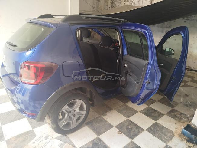 voiture en très bonne état garantie 1 mois 