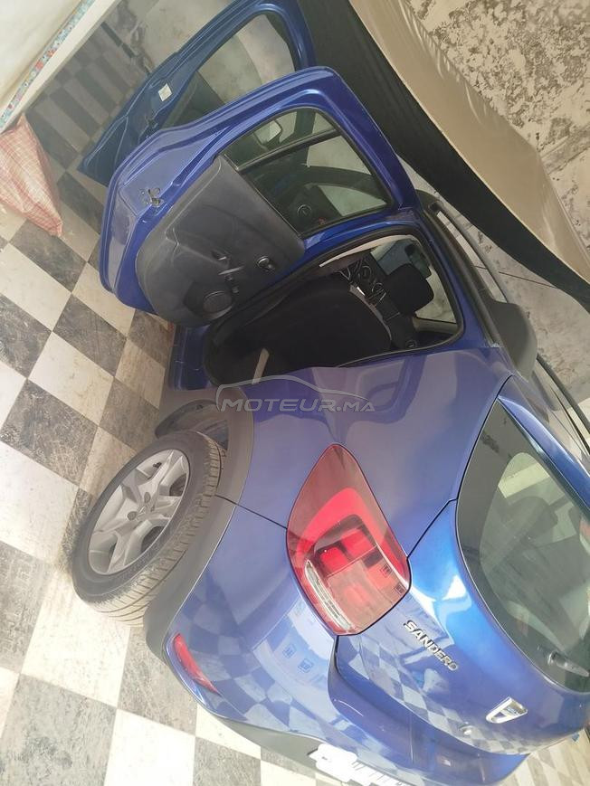 voiture en très bonne état garantie 1 mois 
