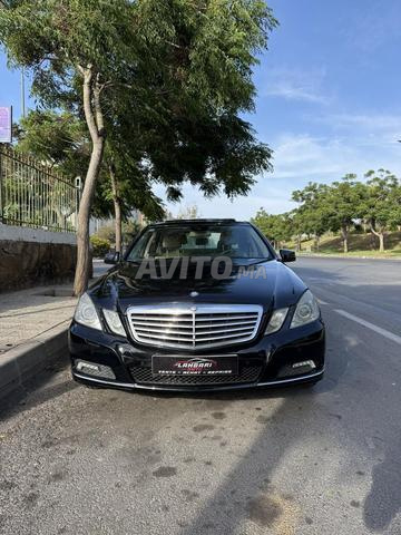 Mercedes E350 Essence modèle 2009 à Rabat