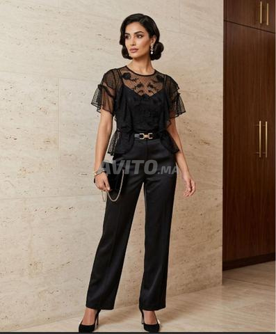 Haut noir dentelle transparente