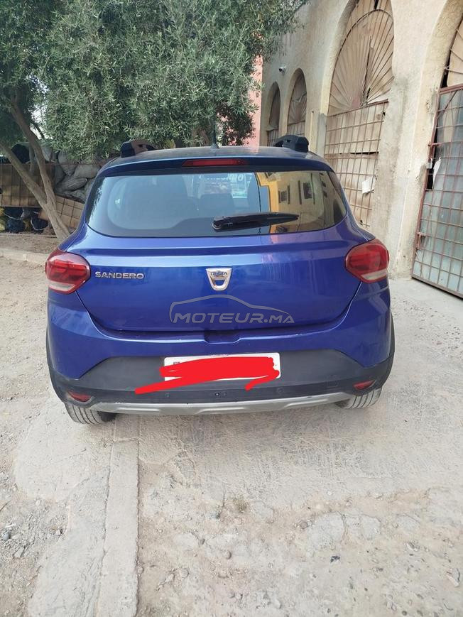 سيارة نقية للبيع 