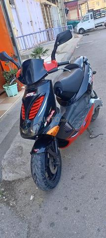 Aprilia moto - 2