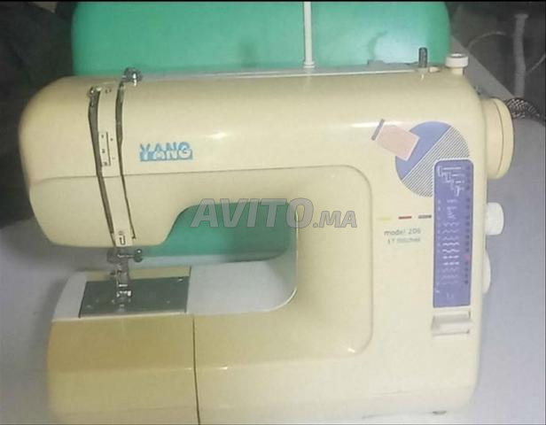 مكينة خياطة خاصها بريز فقط داير 80 درهم 