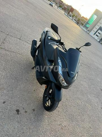 Honda PCX 125 pour les passionnés et intéressés