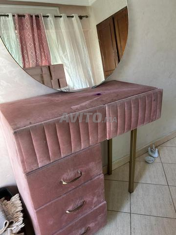 Ensemble lit, coiffeuse et 2 commodes - 2