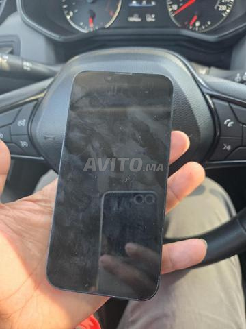 iPhone 13... 256G - 2