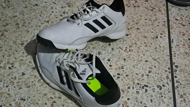 Baskets Adidas neuves venues d'Angleterre - 2