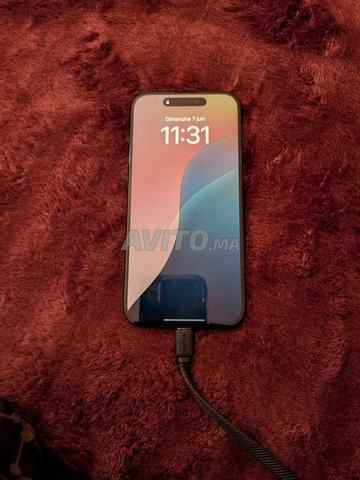 iPhone pro 15 - 2