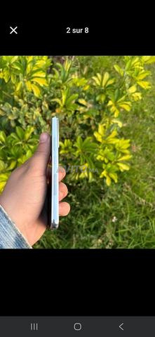 Samsung S22 - 2