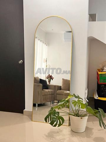 Miroir décoratif avec ceinture Drée