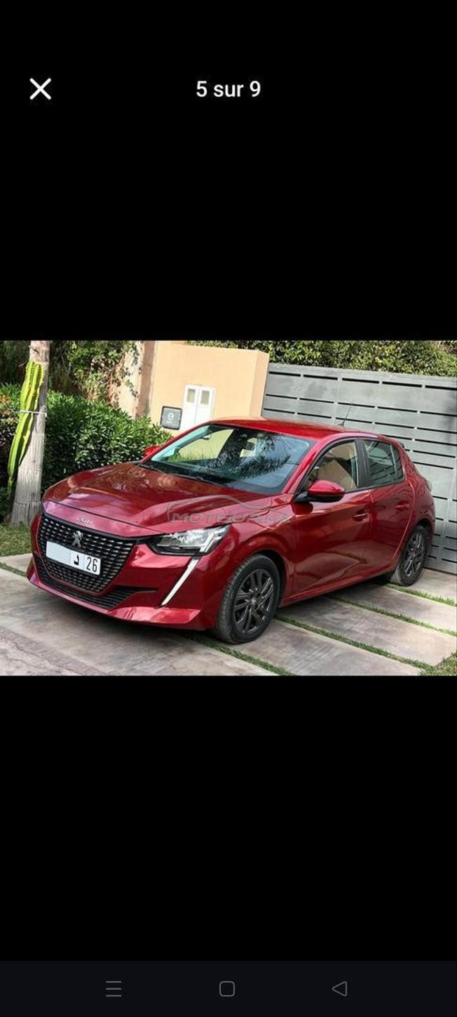 Peugeot 208 num 