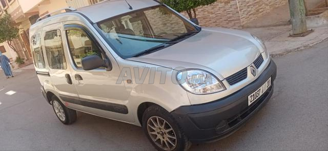 Renault Kangoo Diesel Manuelle 2004 à Ain Cheggag - 2