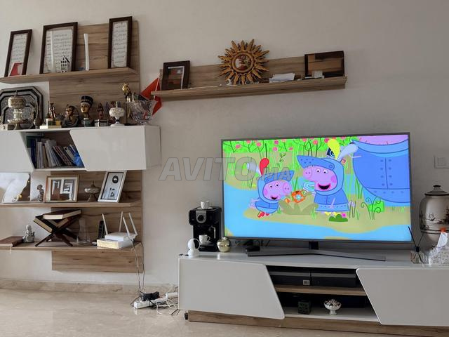 Meuble TV mural - 2
