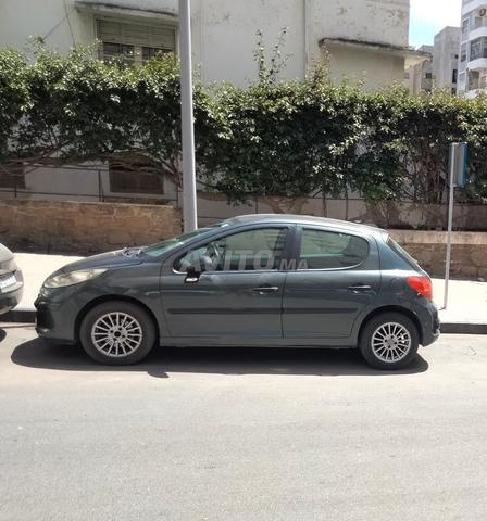بيجو 207