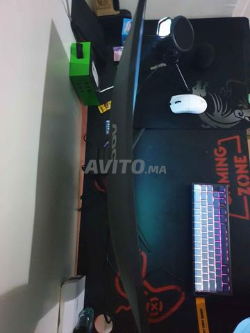 Écran Gamer AOC C27G2ZE 27p 240Hz 0.5ms FreeSync - 2