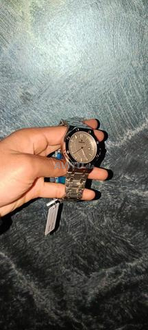 Belle montre élégante et magnifique - 2
