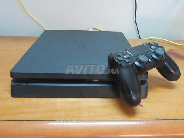 PlayStation 4 slim