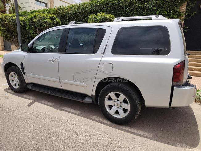 Nissan Armada 5.6 V8 essence 