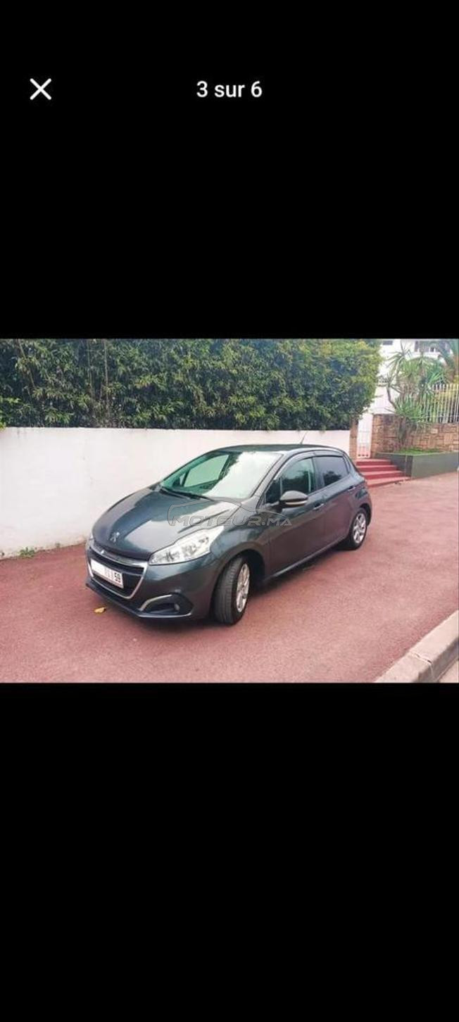 Peugeot 208 Diesel Manuelle 2014 à Rabat