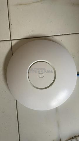 WiFi Pro Ubiquiti UniFi AP Pack 4 Points d'Accès - 2