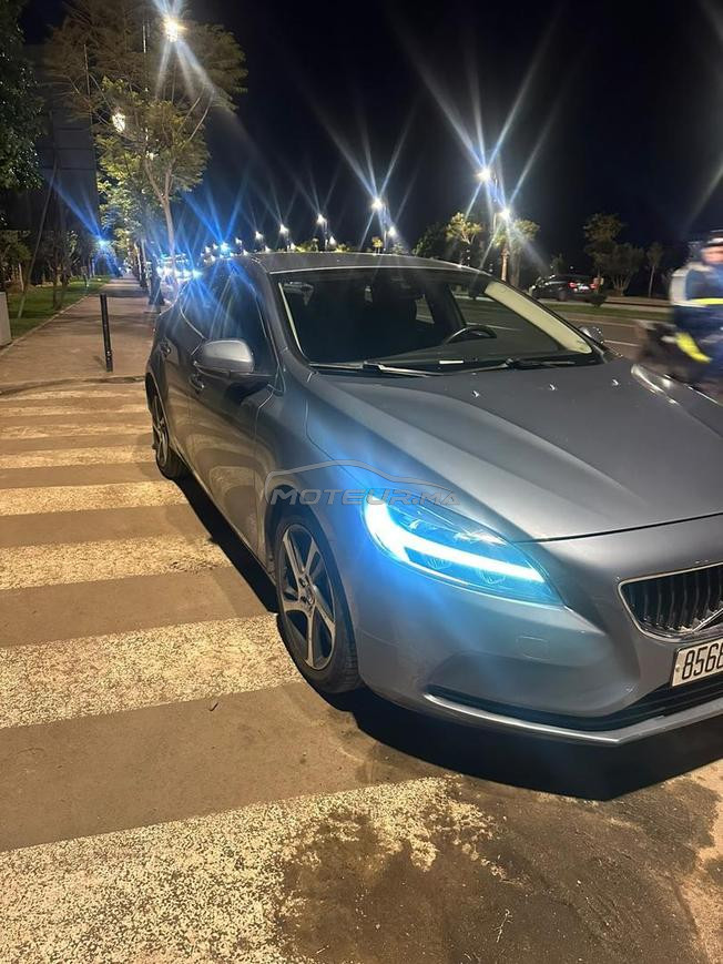 Volvo V40 Diesel Automatique 2019 à Marrakech