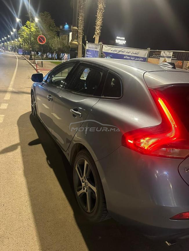Volvo V40 Diesel Automatique 2019 à Marrakech