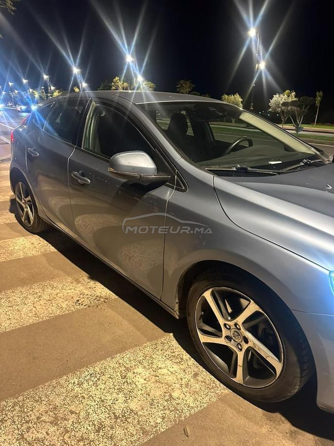 Volvo V40 Diesel Automatique 2019 à Marrakech