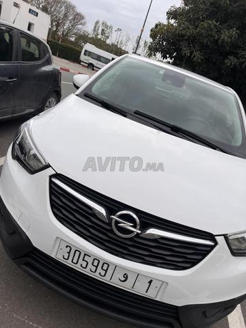 Opel Crossland Diesel Automatique 2020 à Rabat - 2