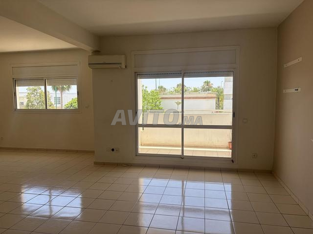 Appartement à louer 110 m² à Rabat - 2
