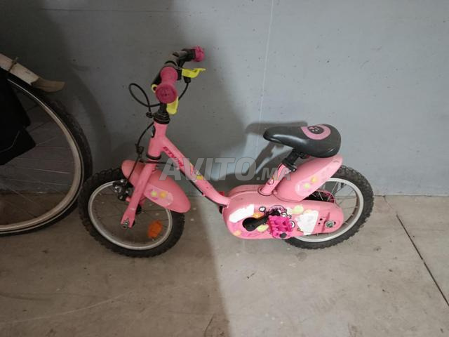Vélo fille 3 à 6 ans avec roulettes dispo - 2