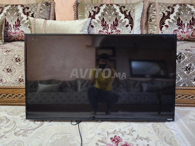 تلفزيون سامسونج 48 بوصة وصندوق أندرويد 4K (حزمة كاملة) - 2