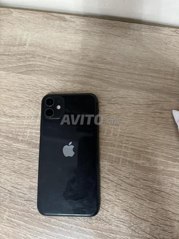 iPhone 11 128 Go bon état - 2