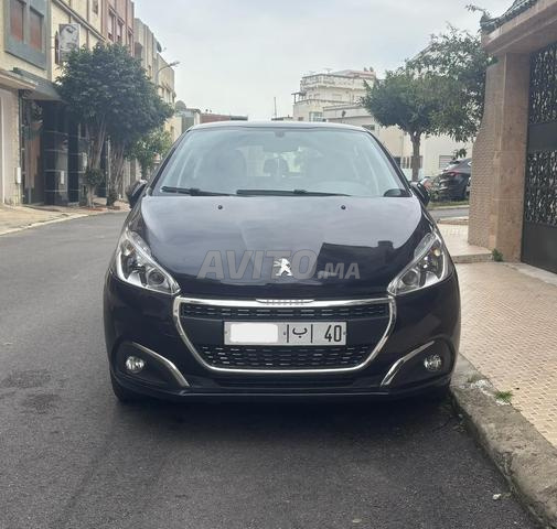 Peugeot 208 diesel bien entretenue